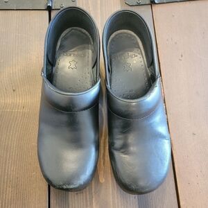 Dansko classic black professional clogs size 40